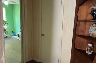 607 Garcia St, Lockhart, TX 78644 - Photo 5