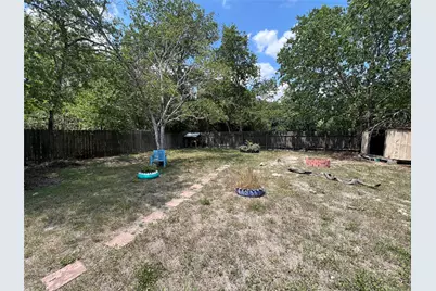 607 Garcia Street, Lockhart, TX 78644 - Photo 21