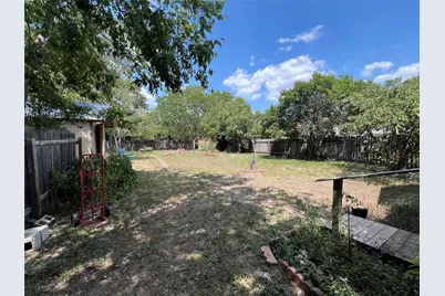 607 Garcia Street, Lockhart, TX 78644 - Photo 19