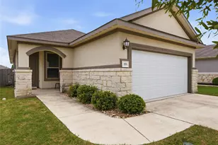 153 McFarland St, Georgetown, TX 78628 - Photo 5