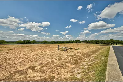 25633 Kahala Sunset Court, Spicewood, TX 78669 - Photo 17