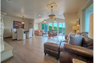 8005 Sharon Road, Volente, TX 78641 - Photo 9