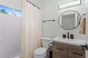 6809 Roanoke Dr, Austin, TX 78723 - Photo 17