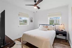 6809 Roanoke Dr, Austin, TX 78723 - Photo 13