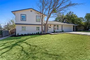 6809 Roanoke Dr, Austin, TX 78723 - Photo 1