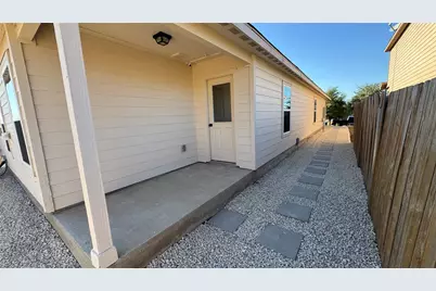 1421 Breanna Lane, Kyle, TX 78640 - Photo 11