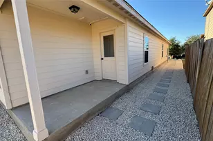1421 Breanna Ln, Kyle, TX 78640 - Photo 11