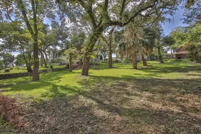 906 Chestnut Street, San Marcos, TX 78666 - Photo 5