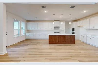 2008 Lolo Lane, Leander, TX 78641 - Photo 3