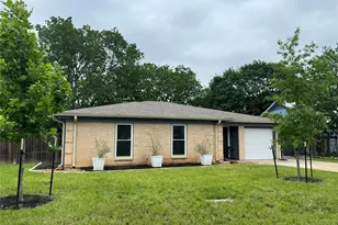 504 Heartwood Dr, Austin, TX 78745 - Photo 1