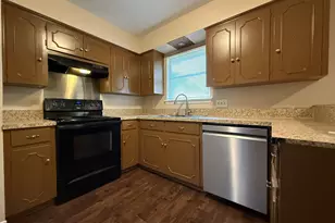 5906 Mountainclimb Dr, Austin, TX 78731 - Photo 9