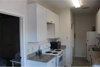 706 W 24th Street #203, Austin, TX 78705 - Photo 5