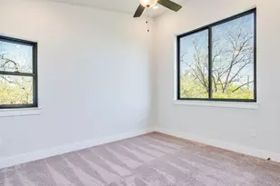 206 E Wonsley Dr, Austin, TX 78753 - Photo 15