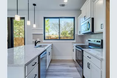206 E Wonsley Drive #2, Austin, TX 78753 - Photo 5