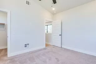 206 E Wonsley Dr, Austin, TX 78753 - Photo 17