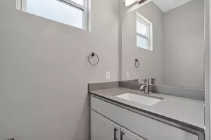 6303 Santos St, Austin, TX 78741 - Photo 15