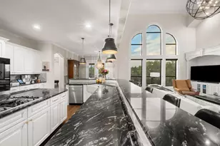 109 Burgess Ln, Austin, TX 78738 - Photo 11