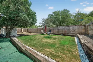 1628 Royal Hill Dr, Austin, TX 78741 - Photo 27
