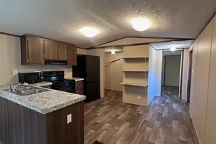 302 Lone Star Rd, Bastrop, TX 78602 - Photo 3