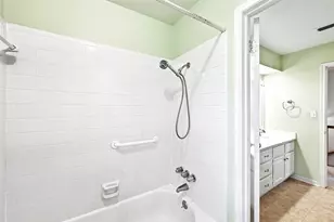 12113 Black Angus Dr, Austin, TX 78727 - Photo 27