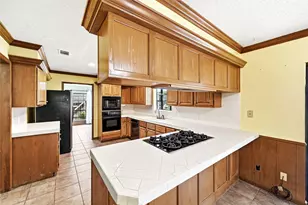 12113 Black Angus Dr, Austin, TX 78727 - Photo 19