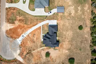 1035 Brandywine Ct, Elgin, TX 78621 - Photo 21