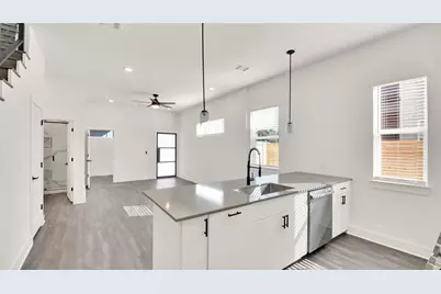 1106 Begonia Terrace #2, Austin, TX 78741 - Photo 13