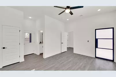 1106 Begonia Terrace #2, Austin, TX 78741 - Photo 9