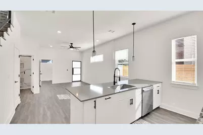 1106 Begonia Terrace #2, Austin, TX 78741 - Photo 13