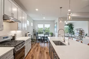 293 Barnhill Loop, Dripping Springs, TX 78620 - Photo 11