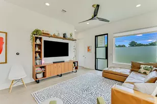 5603 Samuel Huston Ave, Austin, TX 78721 - Photo 9