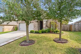 2923 Bluffstone Dr, Round Rock, TX 78665 - Photo 3