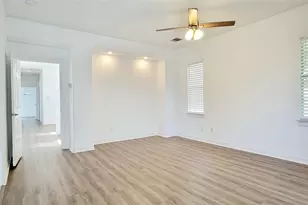 3907 Gaines Ct, Austin, TX 78735 - Photo 21