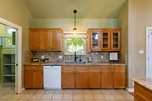 221 Chaparral Rd, Georgetown, TX 78628 - Photo 9