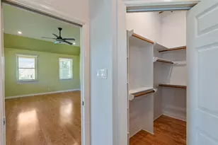221 Chaparral Rd, Georgetown, TX 78628 - Photo 15