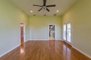 221 Chaparral Rd, Georgetown, TX 78628 - Photo 11