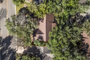 211 Whispering Wind Dr, Georgetown, TX 78633 - Photo 11