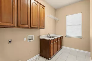 211 Whispering Wind Dr, Georgetown, TX 78633 - Photo 15