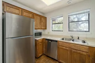 1404 Norwalk Ln, Austin, TX 78703 - Photo 7