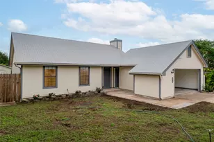 1702 Ireland Dr, Leander, TX 78641 - Photo 3