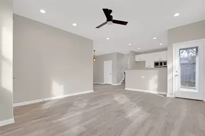 4913 Single Shot #B Circle, Austin, TX 78723 - Photo 7