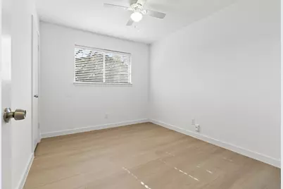 11131 Henge Drive, Austin, TX 78759 - Photo 15