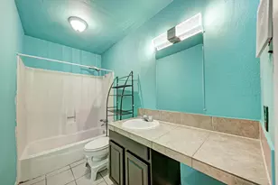 2124 Burton Dr, Austin, TX 78741 - Photo 19