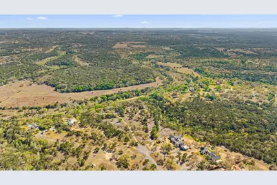 12130 Fitzhugh Place, Dripping Springs, TX 78620 - Photo 13
