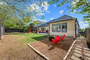 290 Grafton Ln, Austin, TX 78737 - Photo 31