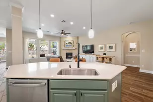 290 Grafton Ln, Austin, TX 78737 - Photo 11