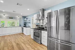 8207 Espanola Trail, Austin, TX 78737 - Photo 9