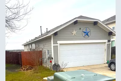 587 Twisted Oaks Lane, Buda, TX 78610 - Photo 9