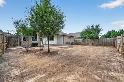 351 Foster Lane, Jarrell, TX 76537 - Photo 37