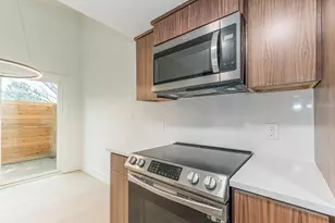 12811 Copper Cliff Ave, Austin, TX 78727 - Photo 17